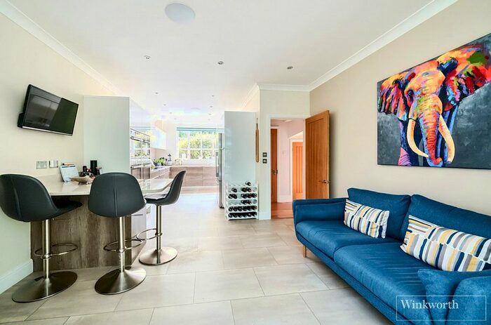 4 Bedroom Detached House For Sale In Abbey Wood, Sunningdale, Ascot, Berkshire, SL5