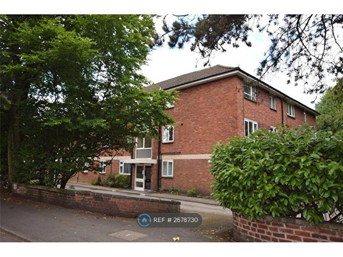 2 Bedroom Flat To Rent In Ashton Lane, Sale, Cheshire, M33