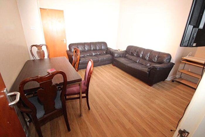 6 Bedroom Terraced House For Sale In Plungington Road, Preston, Lancashire, PR2