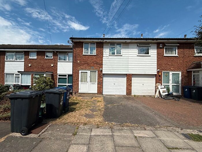 3 Bedroom Terraced House To Rent In The Farmlands, Northolt, UB5