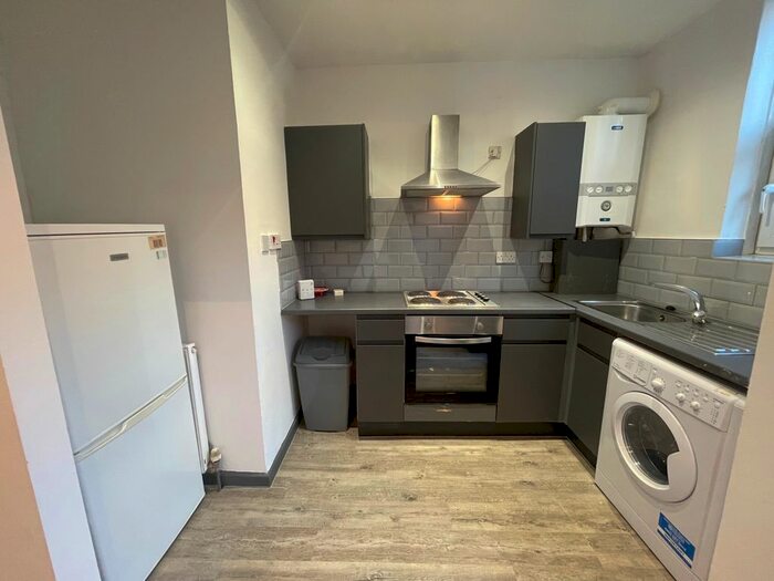 1 Bedroom Flat To Rent In Flat, Providence Avenue, Leeds, West Yorkshire, LS6