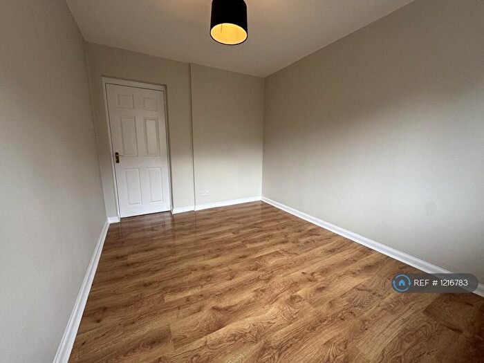1 Bedroom Flat To Rent In Dunkeld Place, Hamilton, ML3