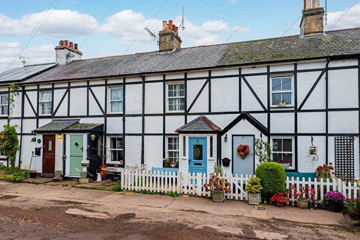 2 Bedroom Terraced House For Sale In Landwick Cottages, Southend-On-Sea, SS3