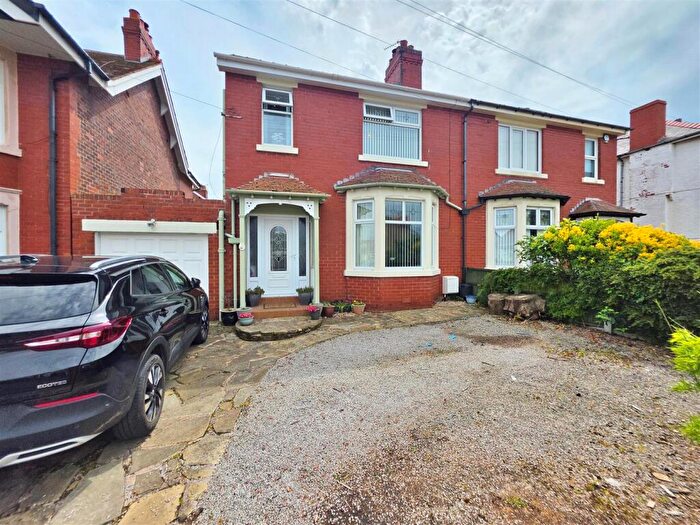 3 Bedroom Semi-Detached House For Sale In Warren Avenue South, Fleetwood, FY7