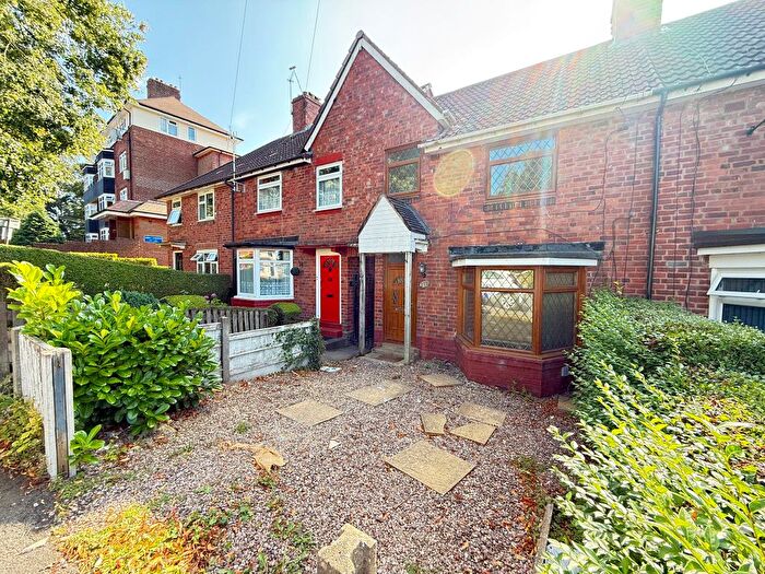 3 Bedroom Terraced House To Rent In Alexander Road, Smethwick, B67