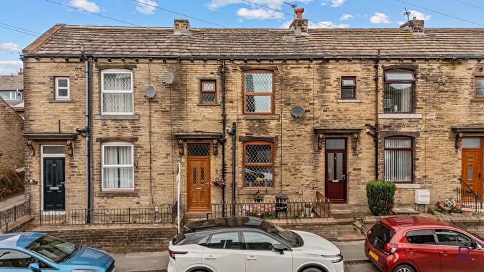 2 Bedroom Terraced House For Sale In Balmoral Place, Queensbury, Bradford, BD13