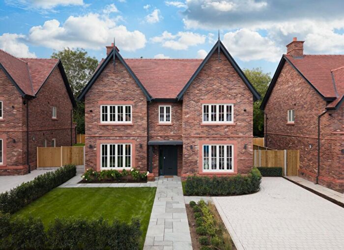 5 Bedroom Detached House For Sale In The Quarters, Off London Road South, Poynton, Stockport, Cheshire, SK12