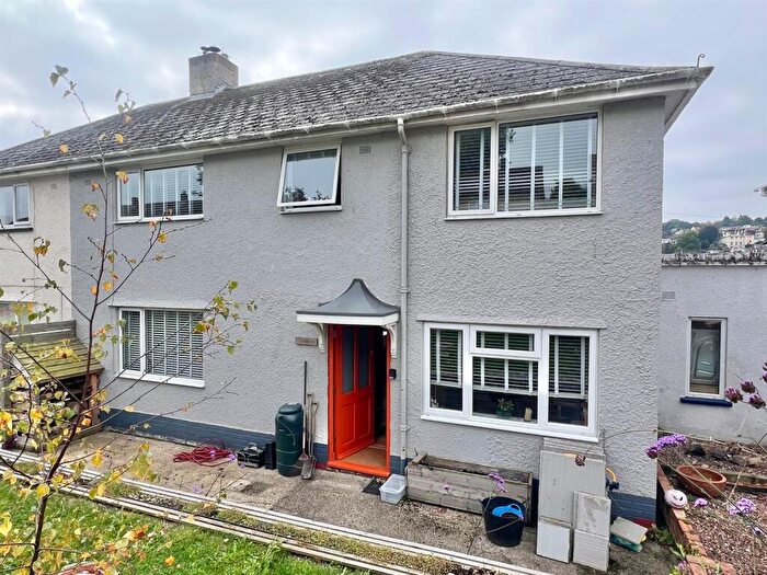 5 Bedroom Semi-Detached House For Sale In Kings Way, Lyme Regis, DT7