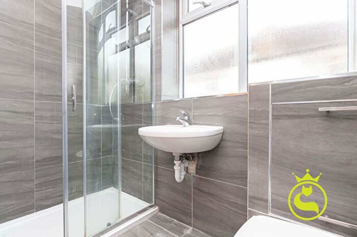 2 Bedroom Bungalow For Sale In Lambs Close, Poole, BH17