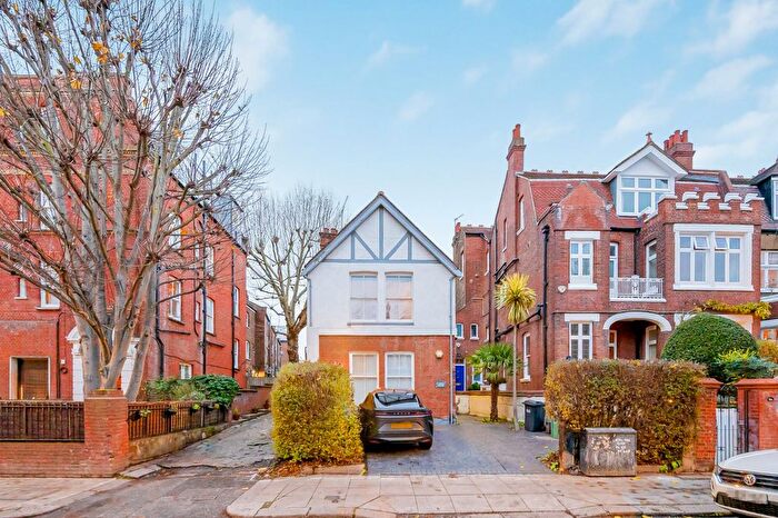 3 Bedroom Flat For Sale In Fawley Road, London, NW6