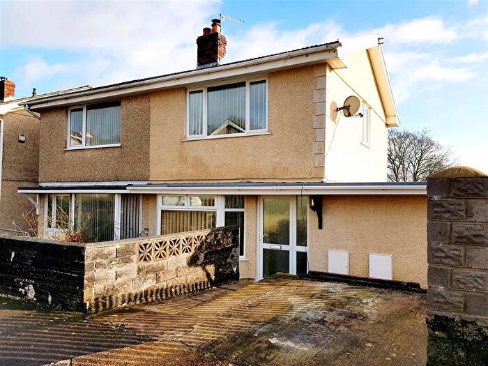 2 Bedroom House To Rent In Penllwynmarch Road, Gendros, Swansea, SA5