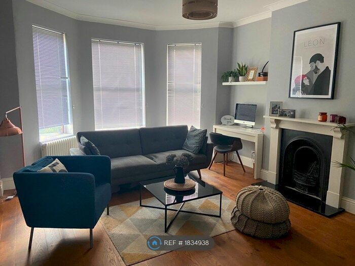 1 Bedroom Flat To Rent In Tweedy Road, Bromley, BR1