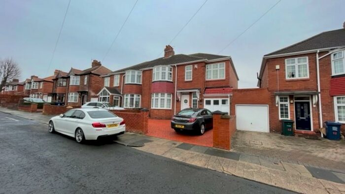 5 Bedroom Semi-Detached House To Rent In Lemington Gardens, Fenham, NE5