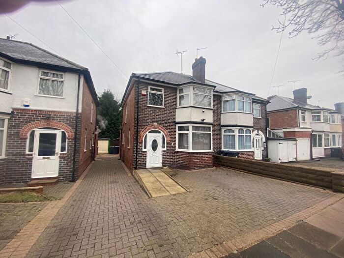 3 Bedroom Semi-Detached House To Rent In Ivyfield Road, Erdington, Birmingham, B23