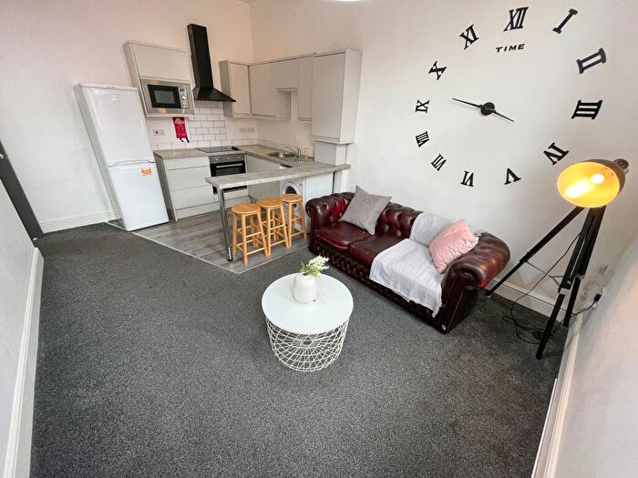 3 Bedroom House To Rent In Holmes Street, L8