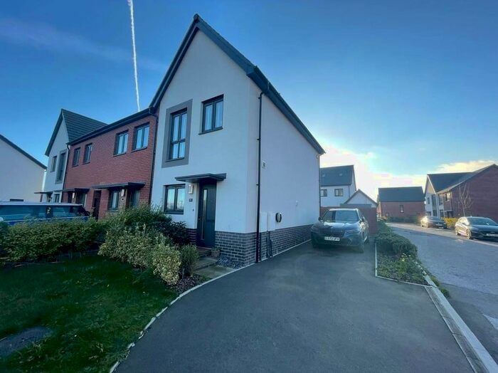 2 Bedroom Property To Rent In Rhodfa Groes Wen, Cardiff, CF5
