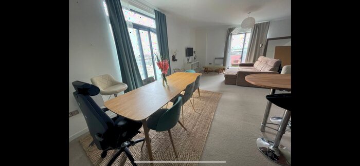 2 Bedroom Flat To Rent In Oliver Road, London, E10
