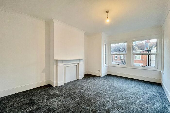 3 Bedroom Flat To Rent In Princes Street, Southend-on-Sea, SS1