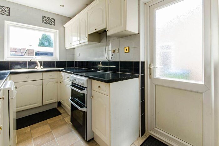 3 Bedroom House To Rent In Sutlej Road, Charlton, London, SE7