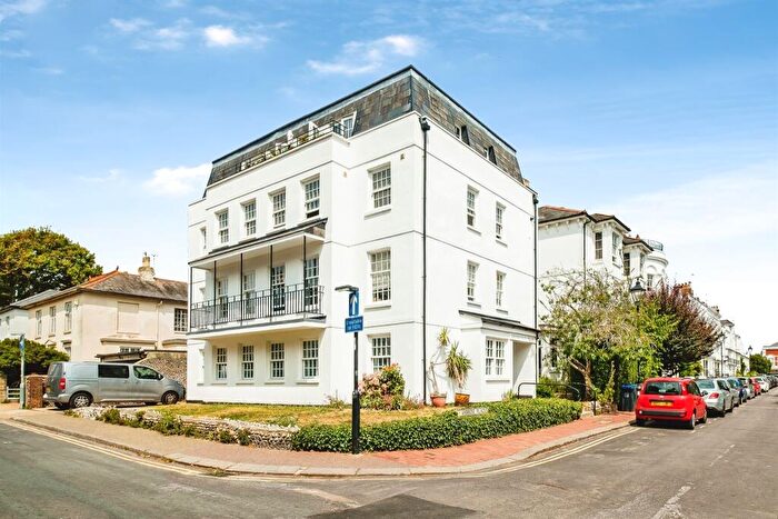 2 Bedroom Flat For Sale In Ambrose Place, Worthing, BN11