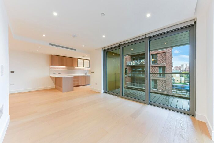 2 Bedroom Flat To Rent In Huntington House, Prince Of Wales Drive, London, SW11