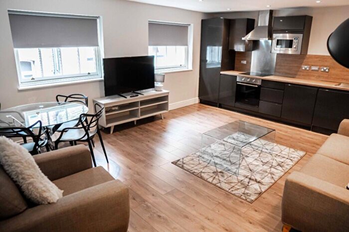 2 Bedroom Apartment To Rent In Cheapside, Liverpool, Merseyside, L2