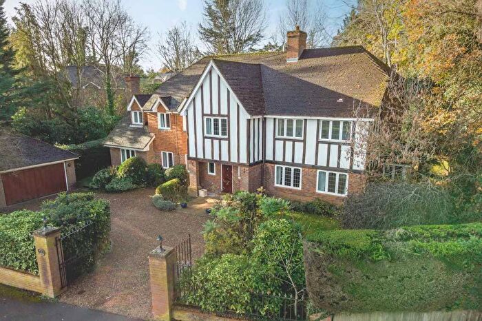 5 Bedroom Detached House For Sale In South Park Drive, Gerrards Cross, SL9
