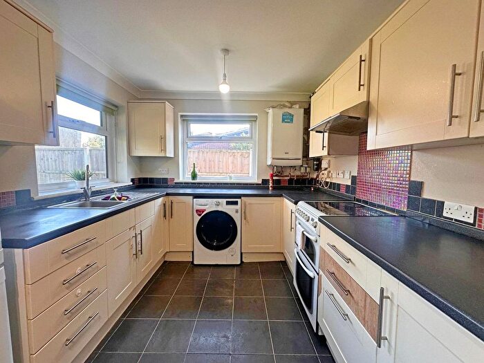 4 Bedroom End Terrace House To Rent In Park Lane, Middlesex, TW5