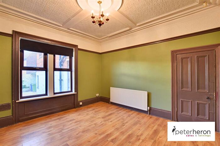 3 Bedroom End Of Terrace House For Sale In Newcastle Road, Fulwell, Sunderland, SR5