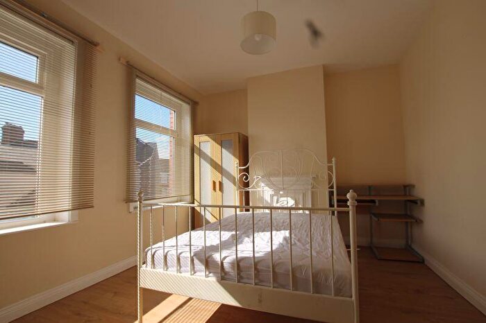 4 Bedroom Terraced House To Rent In Gelligaer Street, Cardiff, CF24