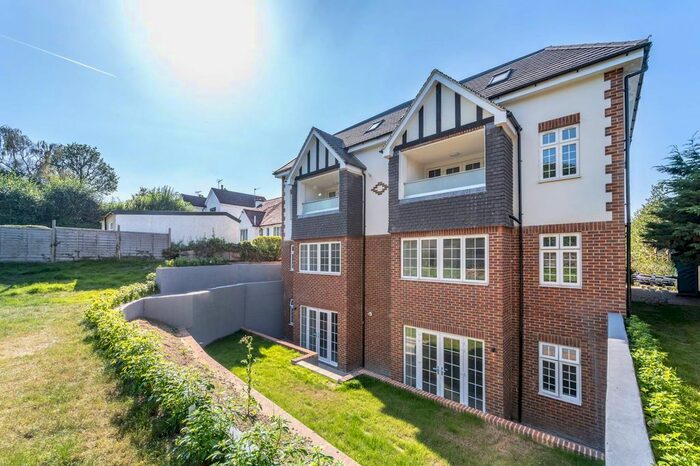 2 Bedroom Flat To Rent In Ark Apartments, South Croydon, CR2