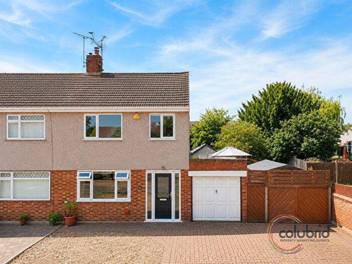 3 Bedroom Semi-Detached House For Sale In Clarkebourne Drive, Grays, RM17