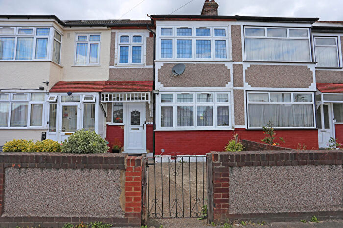 3 Bedroom Terraced House To Rent In Somerville Road, Romford, RM6