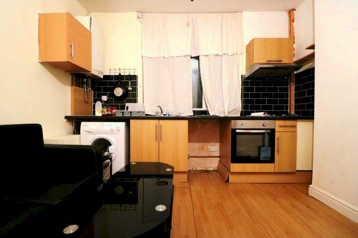 Studio To Rent In Leytonstone High Road, Leytonstone, E11