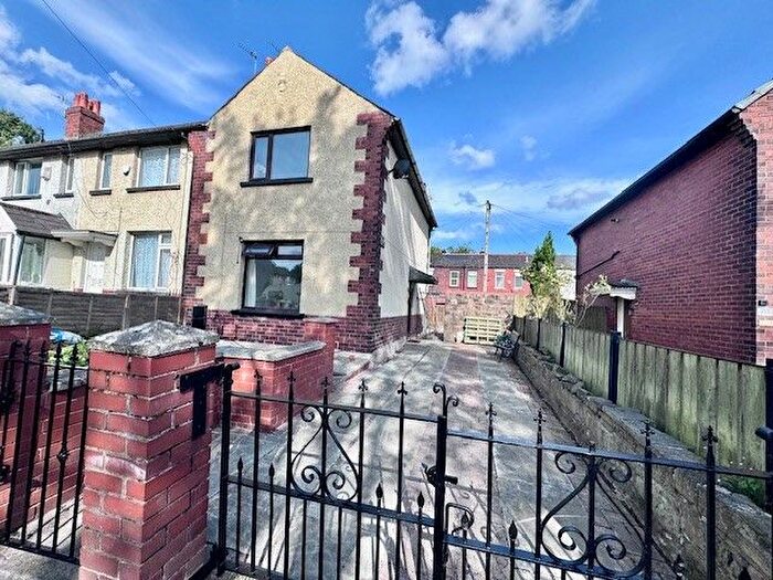 2 Bedroom End Of Terrace House To Rent In Eldon Street, Bolton, BL2