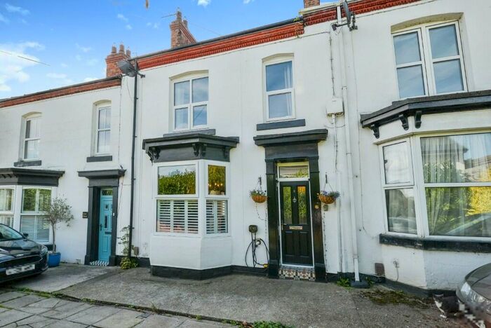 2 Bedroom Character Property For Sale In East View, Middleton, St. George, DL2