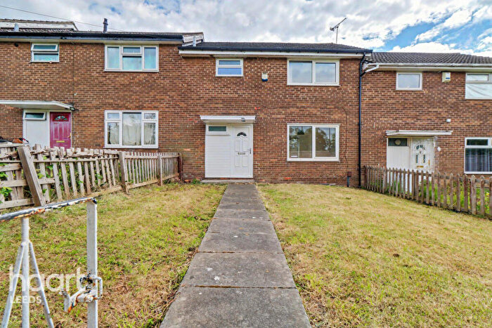 3 Bedroom Terraced House For Sale In Hill Street, Leeds, LS9