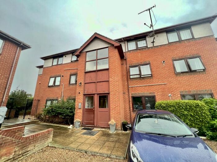 2 Bedroom Apartment To Rent In Greyfriars Court, George Hill Road, CT10