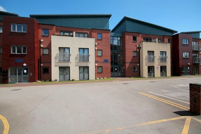 2 Bedroom Flat To Rent In Middlewood Road, Hillsborough, Sheffield, S6