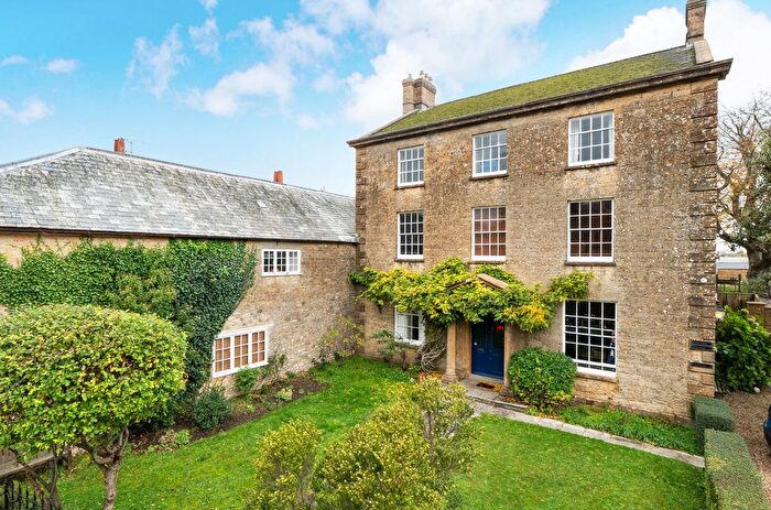 2 Bedroom Flat For Sale In Abbey Street, Crewkerne, Somerset, TA18