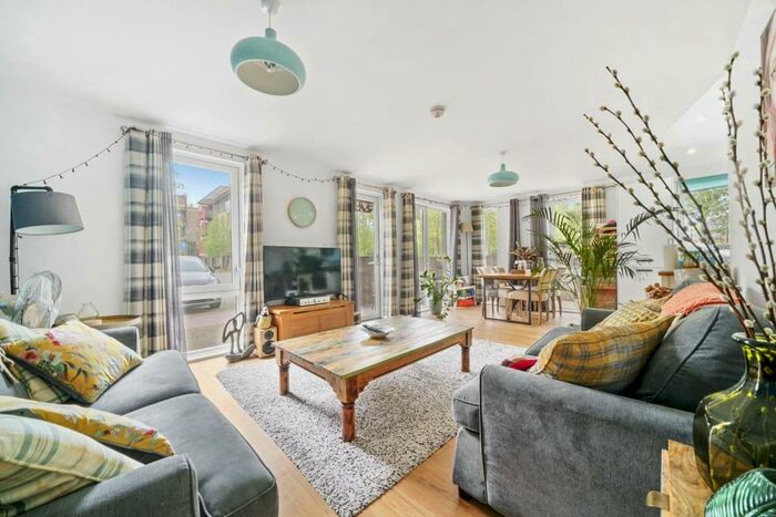 1 Bedroom Flat To Rent In Bluebell House, London, SE16