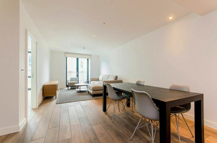 1 Bedroom Flat To Rent In Three Colts Lane, Bethnal Green, London, E2