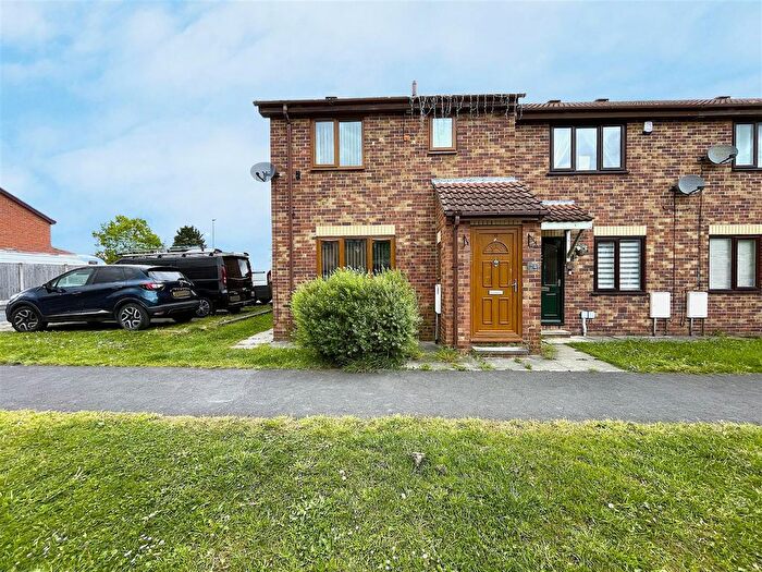 3 Bedroom End Of Terrace House For Sale In Grange Road, Camblesforth, YO8