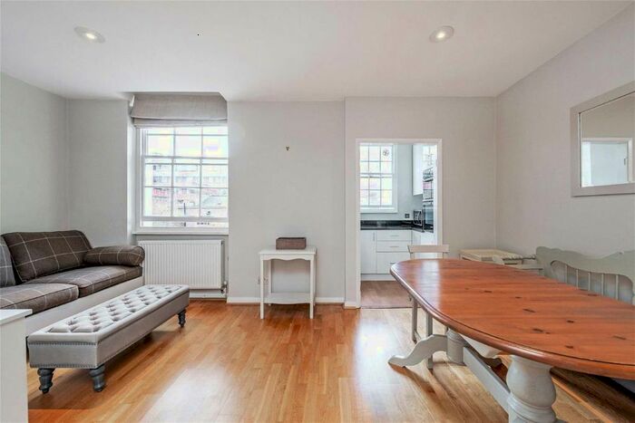 2 Bedroom Flat To Rent In St. Georges Drive, London, SW1V