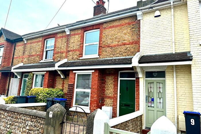 2 Bedroom Terraced House To Rent In King Street, Worthing, West Sussex, BN14