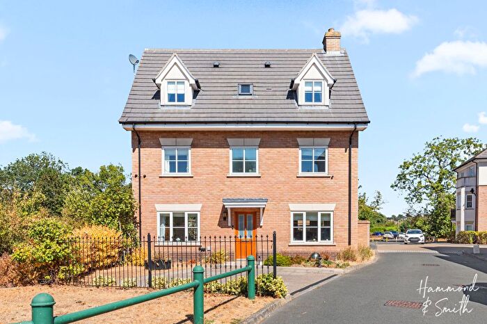 5 Bedroom Detached House For Sale In Buckingham Road, Epping, CM16