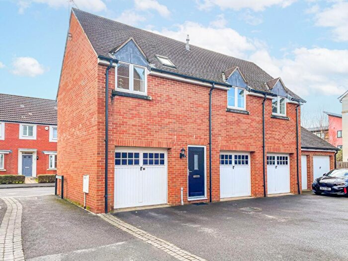 1 Bedroom Link Detached House To Rent In Turnstone Avenue, Portishead, Bristol, Somerset, BS20