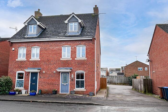 3 Bedroom Semi Detached House For Sale In Russett Close, Barwell, Leicester, Leicestershire, LE9