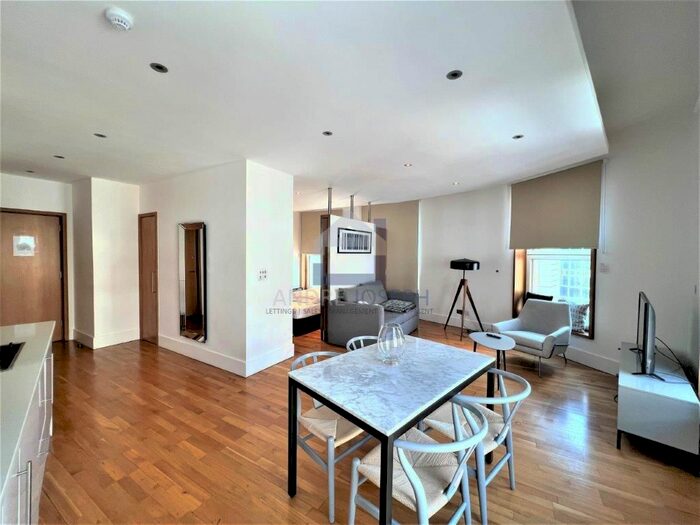 Studio To Rent In Haymarket, Piccadilly Circus, SW1Y