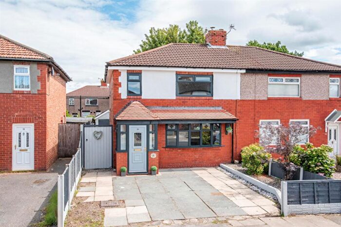 3 Bedroom Semi-Detached House For Sale In Suffolk Road, Southport, PR8